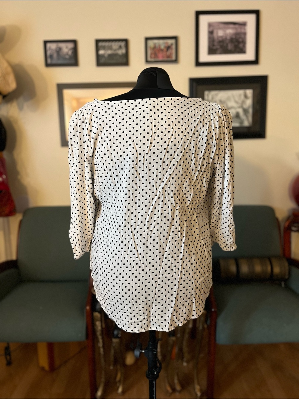 torrid White Polka Dot Button-Front Blouse - Picture 3 of 5